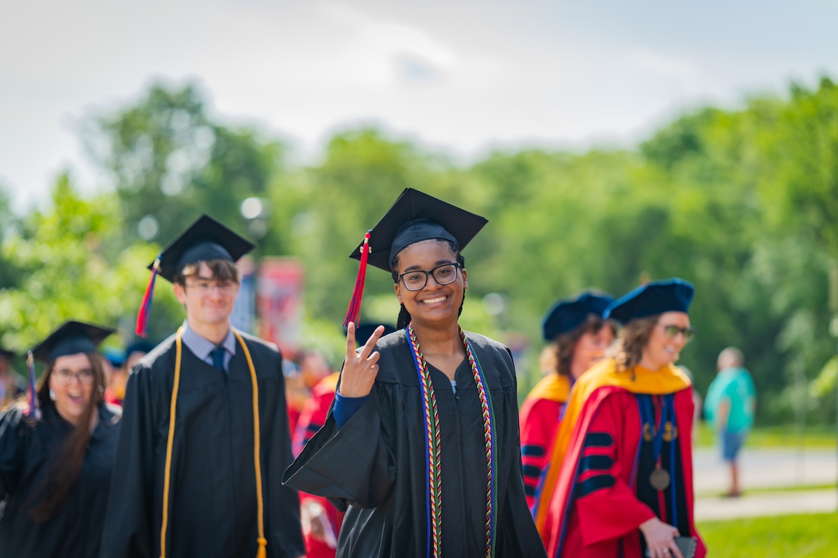 Shenandoah University To Celebrate Over 1,400 Grads At 2024 University Commencement Special events also planned for students whose 2020 high school graduations were impacted by COVID-19 pandemic