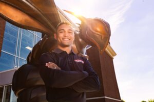 DeShon Foxx portrait at hornet statue