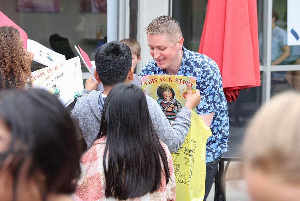 Shenandoah Brings The Best Creators of Children’s Literature To Classrooms Nationwide Virtual visits kick off 38th Children’s Literature Conference, which will conclude with a three-day in-person event for educators in June, featuring even more award-winning authors and illustrators